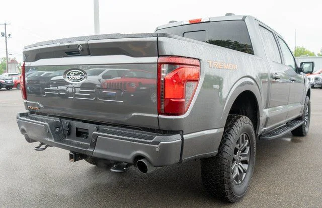 Used 2025 Gray Ford Tremor image 6