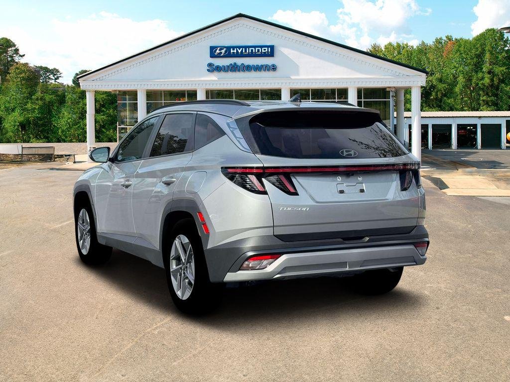 New 2026 Silver Hyundai SEL Premium FWD image 5