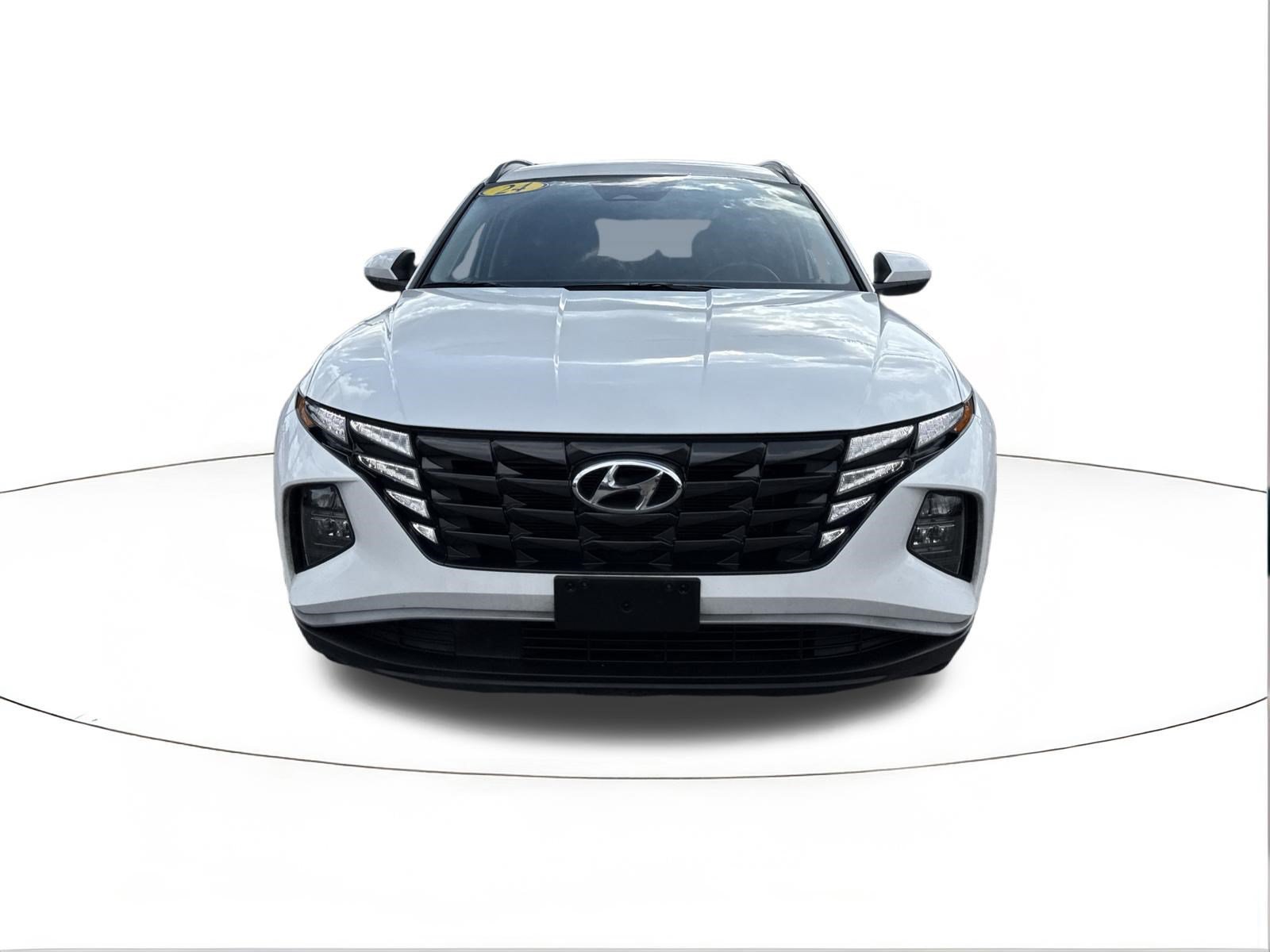Certified Used 2024 White Pearl Hyundai SEL image 8