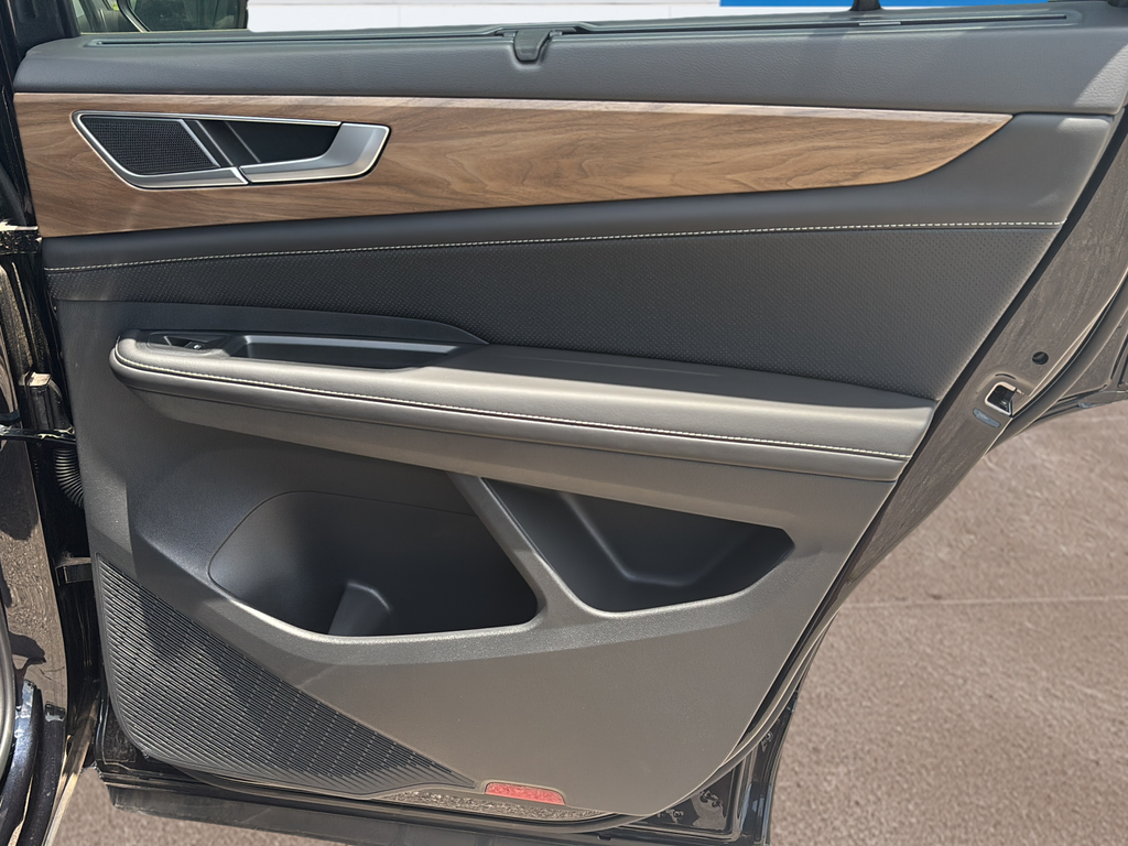 2026 Volkswagen Atlas SE w/Tech - Photo 12