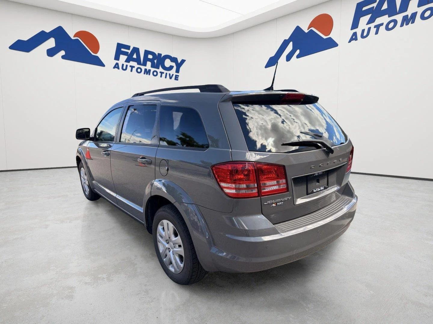 Used 2020 Destroyer Gray Clearcoat Dodge SE Value image 3