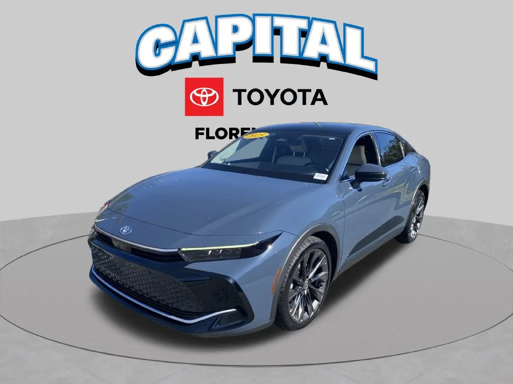 Used 2025 White Toyota Limited image 2