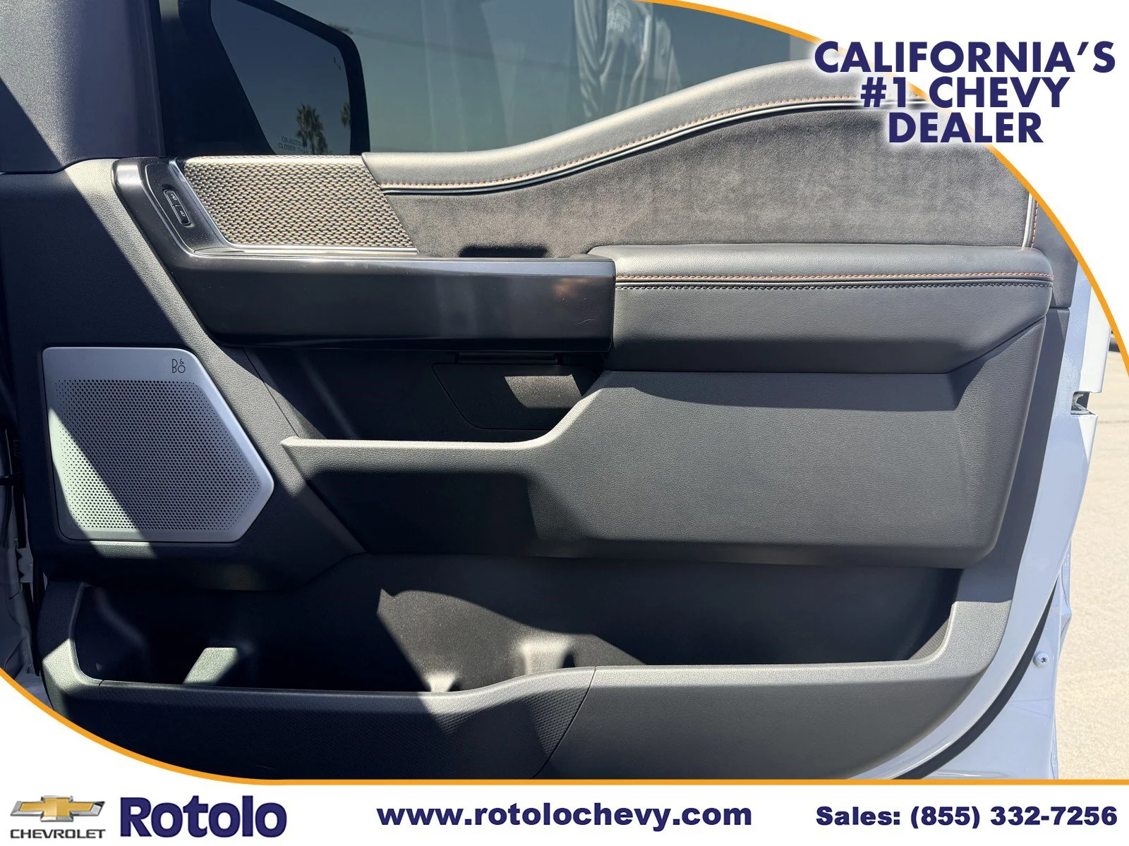 Used 2025 SPACE WHITE METAL Ford Raptor image 9