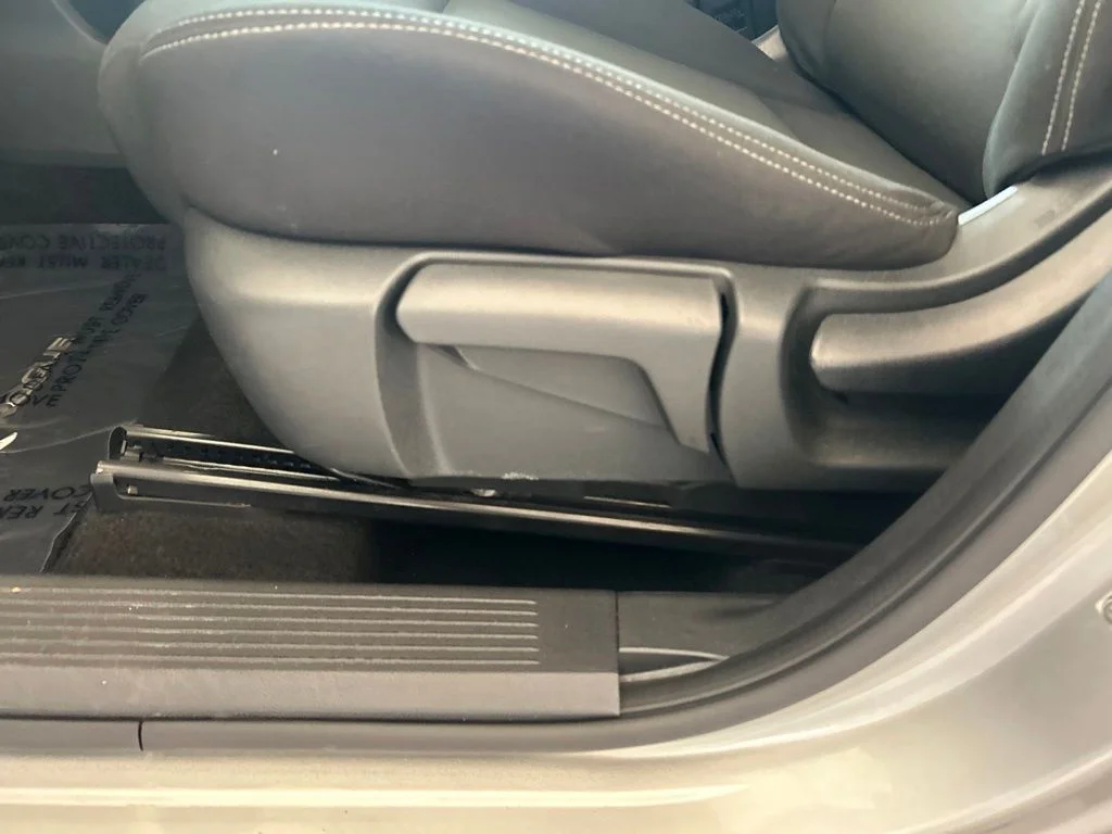 Used 2024 Silver Nissan S image 39