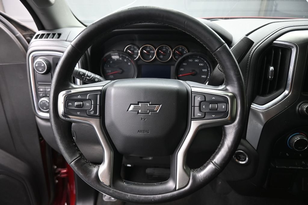 Used 2019 Red Chevrolet RST image 30