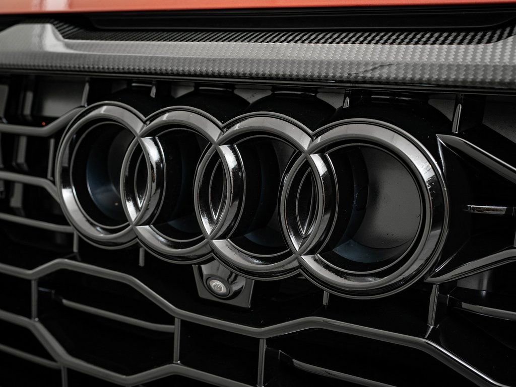 Used 2024 Matador Red Audi 4.0T image 3