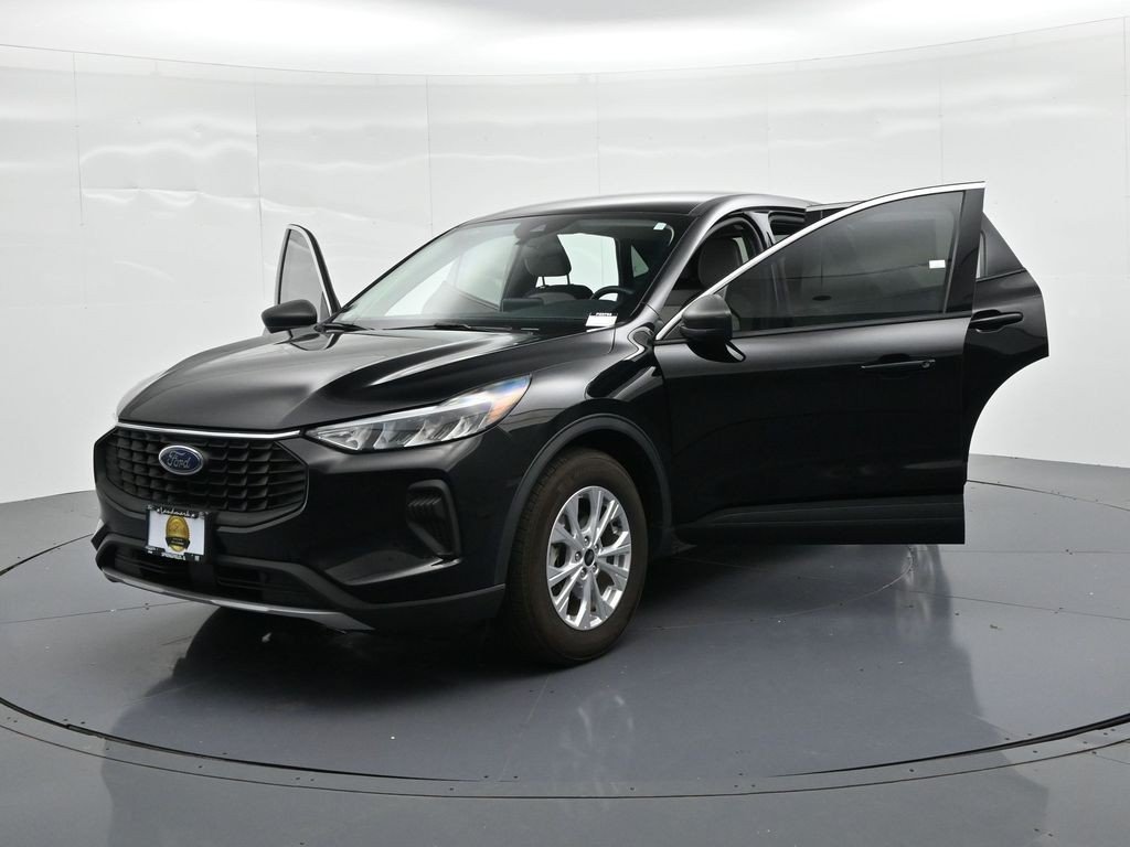 Used 2024 Black Metallic Ford Active FWD image 26