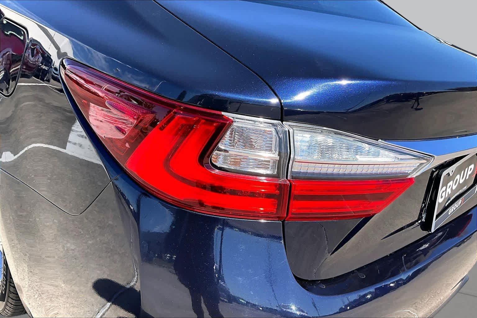 Used 2018 Nightfall Mica Lexus  image 26