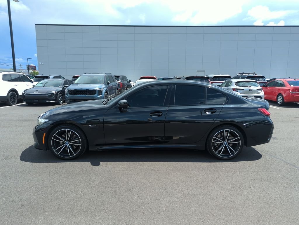 Used 2023 Black BMW 330e iPerformance image 4