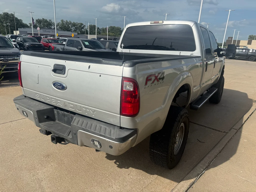 Used 2013 Ingot Silver Metallic Ford XLT image 3
