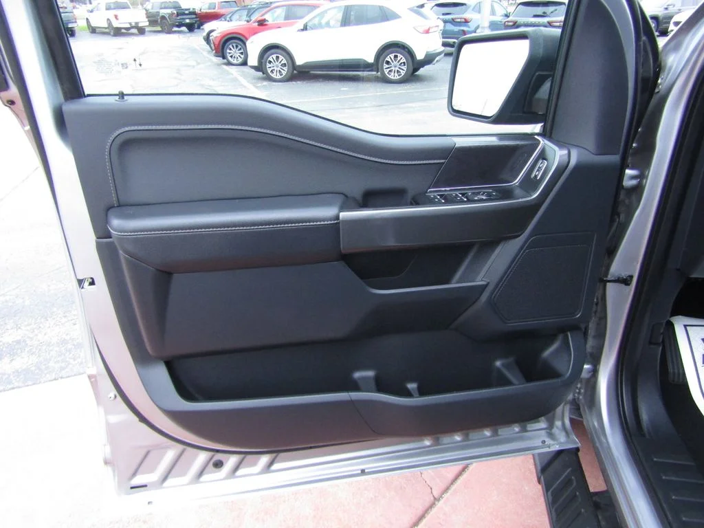 2023 Ford F-150 XLT - Photo 19
