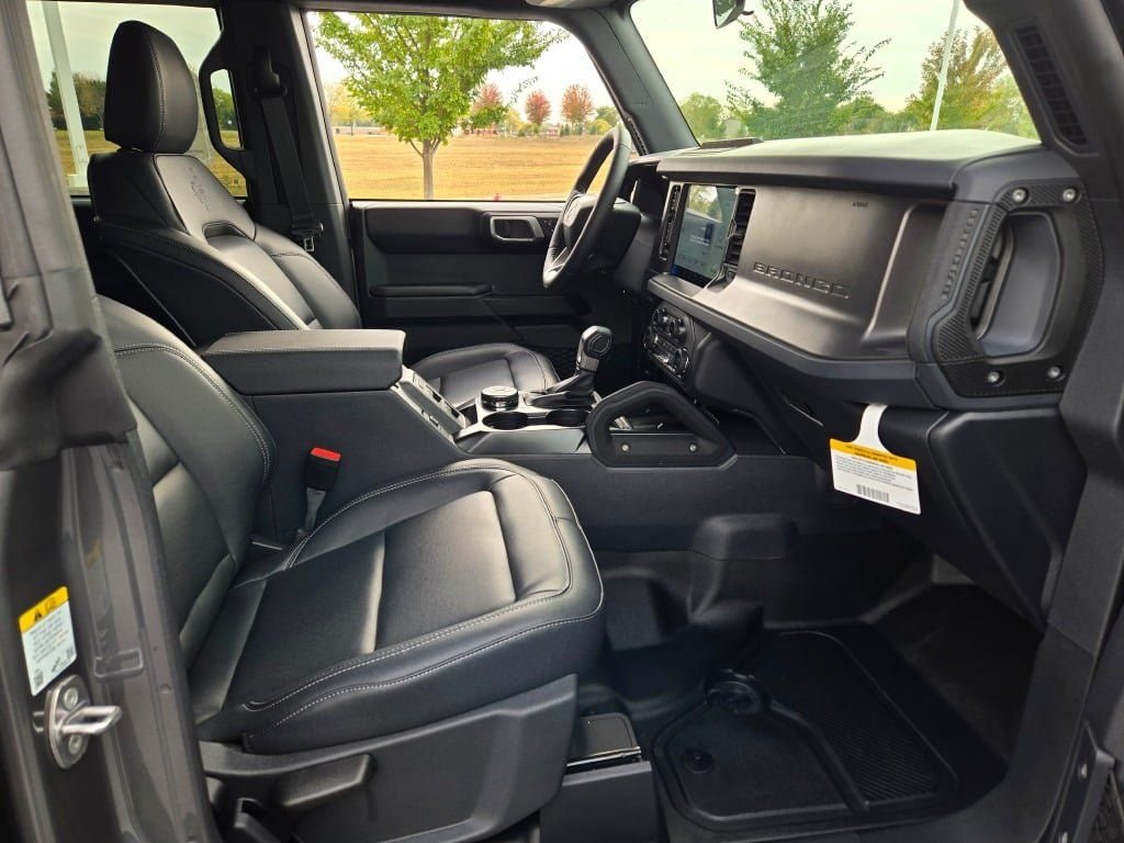 2025 Ford Bronco 4-Door Badlands - Photo 6