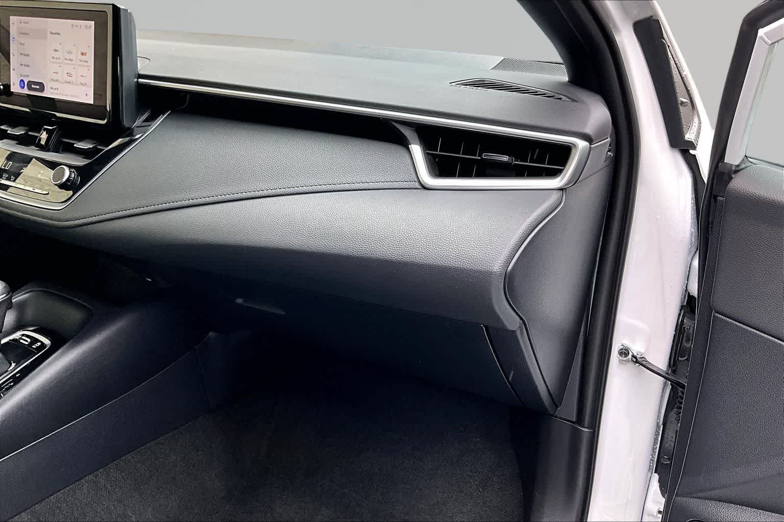 Used 2024 Ice Cap Toyota SE image 19