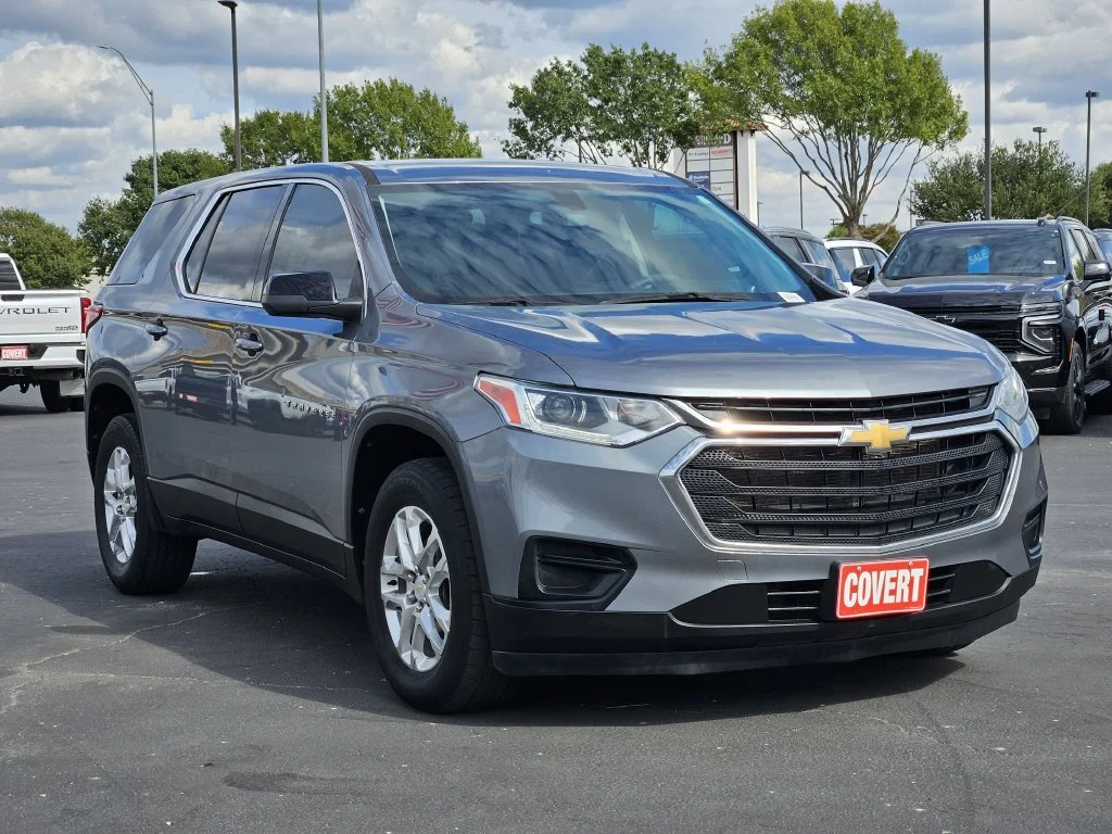 Used 2021 Gray Chevrolet LS image 3