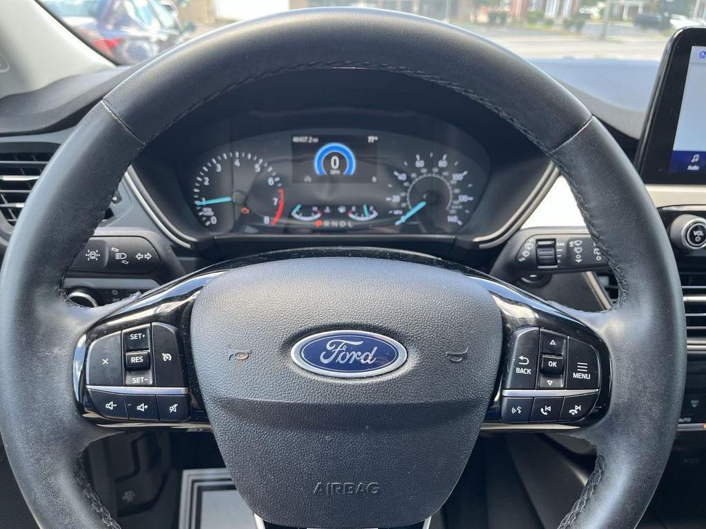 Used 2022 White Ford SEL image 14