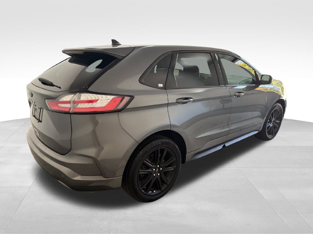 Used 2024 Gray Ford ST Line image 5