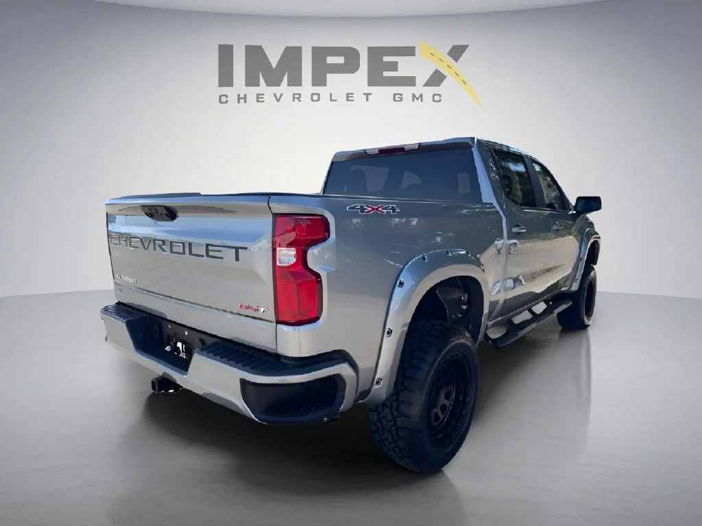 Used 2026 Sterling Gray Metallic Chevrolet RST image 5