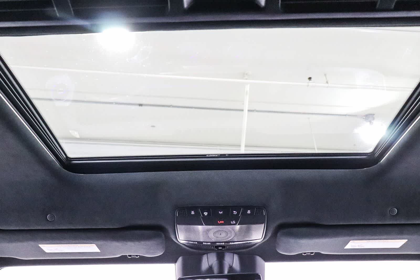 Used 2025 Obsidian Black Metallic Mercedes-Benz G 550 image 12