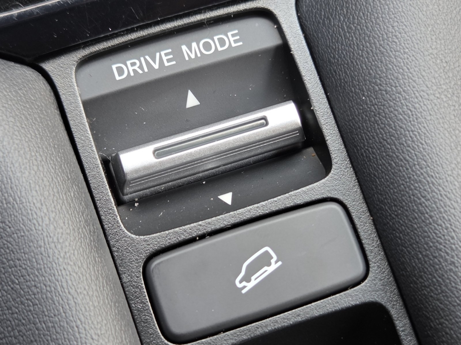 Certified Used 2023 Modern Steel Metallic Honda LX image 6