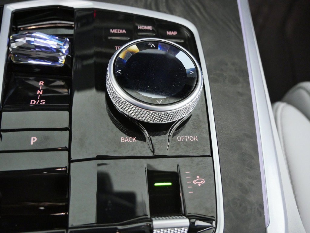 2026 BMW X5 M60i - Photo 45