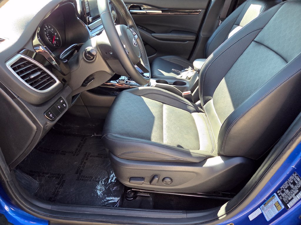 Used 2021 Neptune Blue Kia EX image 6