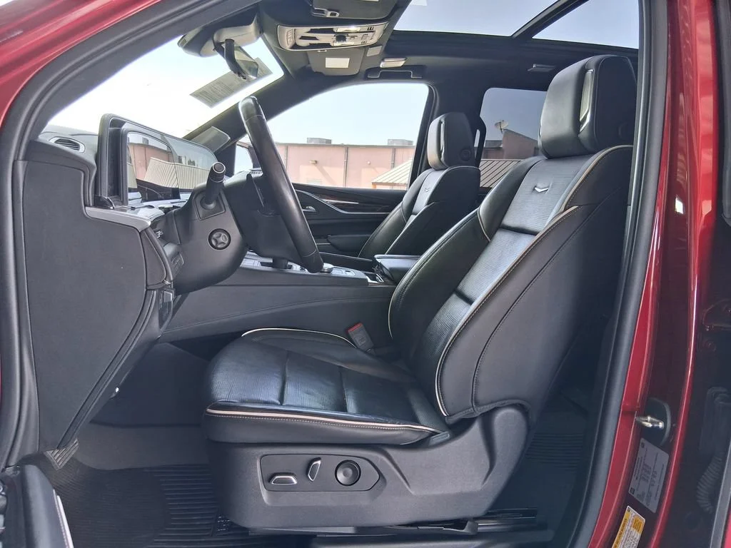 Used 2022 INFRARED TINTCOAT Cadillac Premium Luxury image 20
