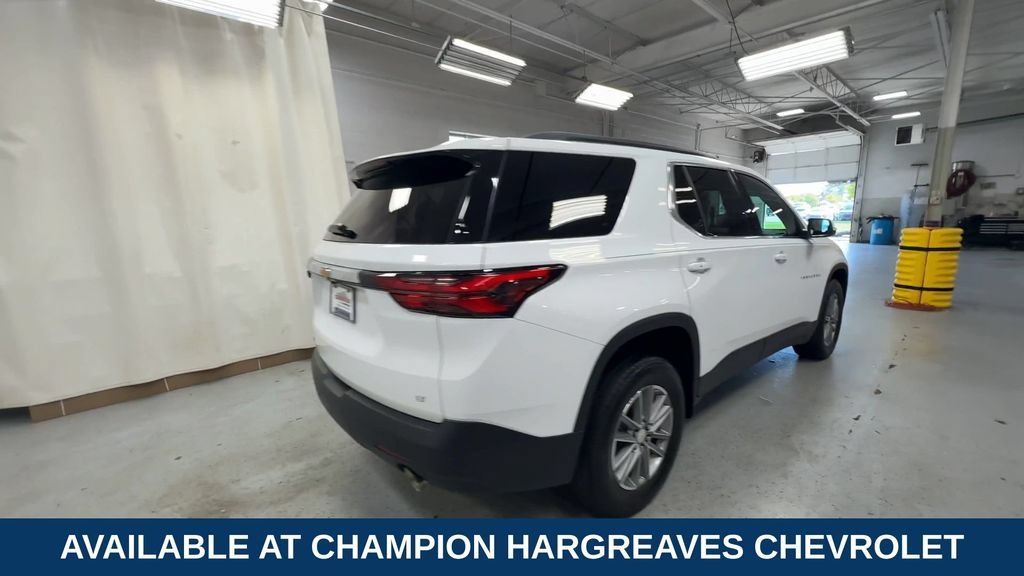 Used 2023 Summit White Chevrolet LT Cloth image 10