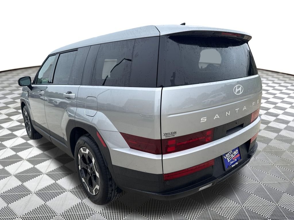New 2027 Silver Hyundai SE image 3