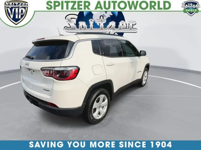 Used 2021 White Jeep Latitude image 9