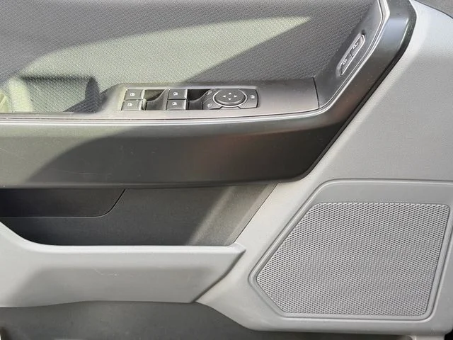 Used 2021 Blue Ford XL image 24