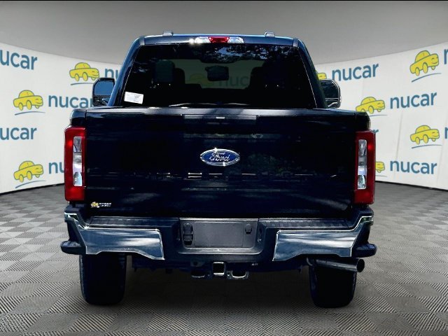 New 2026 Agate Black Metallic Ford XLT image 5