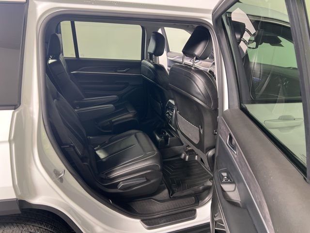 Used 2023 White Jeep Limited image 31