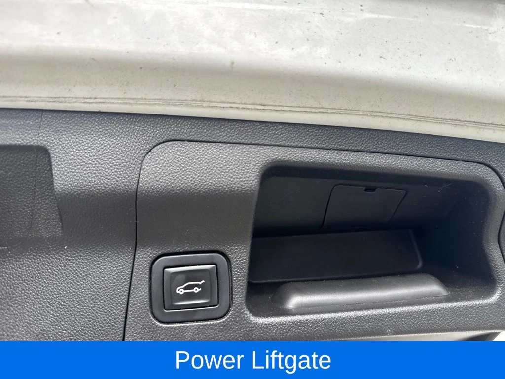 Used 2018 White GMC SLT-1 image 23
