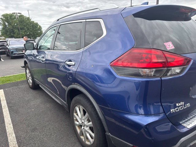 Used 2018 Blue Nissan SV image 5