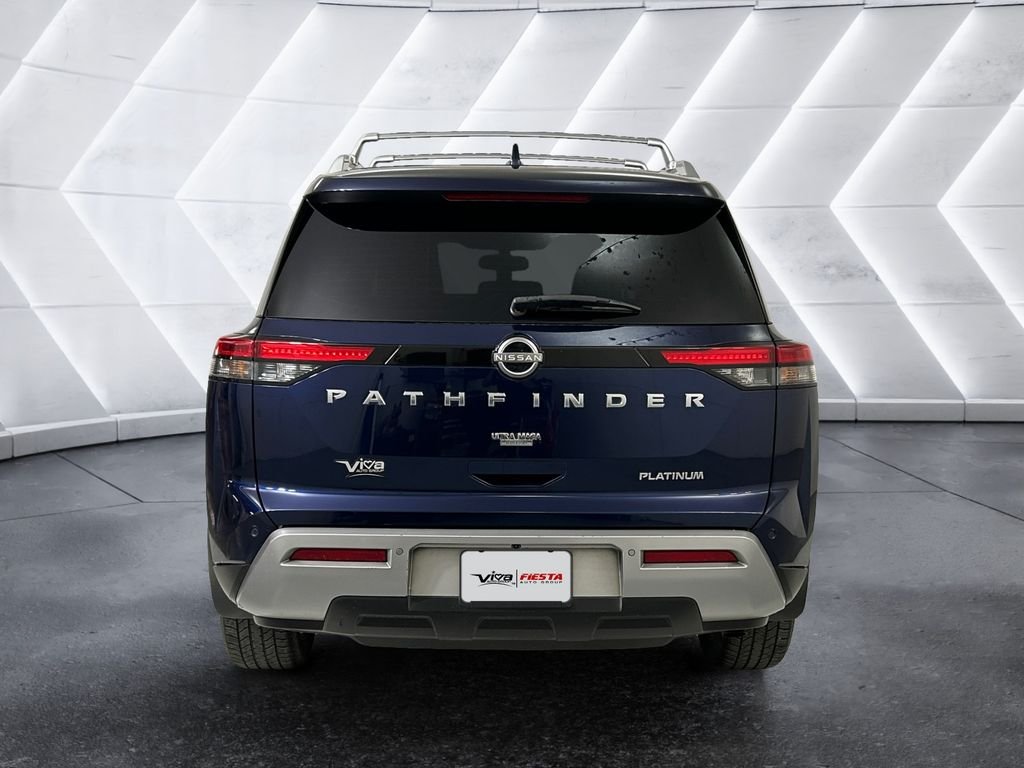 Used 2022 Blue Nissan Platinum image 5