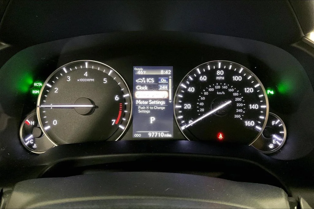 Used 2017 White Lexus 350 image 24