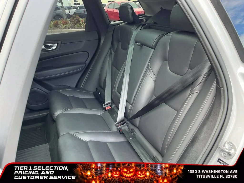 Used 2023 Silver Volvo B5 Ultimate Bright Theme image 24
