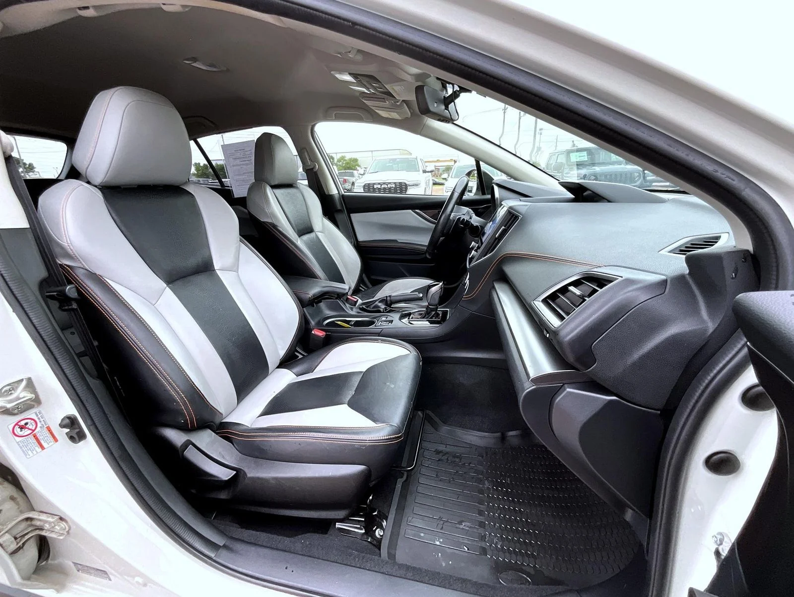 Used 2019 White Subaru 2.0i Limited image 16