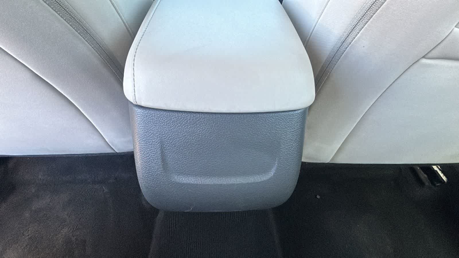 Certified Used 2025 Carbon Blue Hyundai SEL image 25