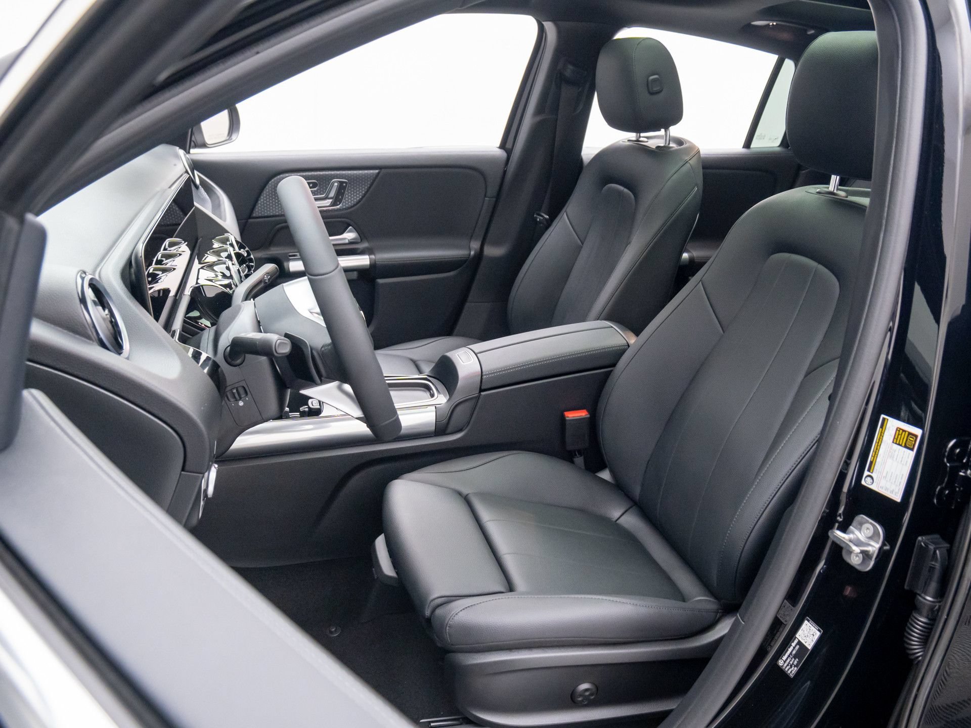 New 2026 Night Black Mercedes-Benz GLA 250 image 49