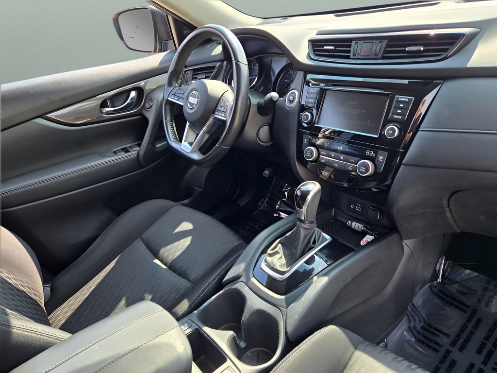 Used 2019 Gray Nissan SV image 8