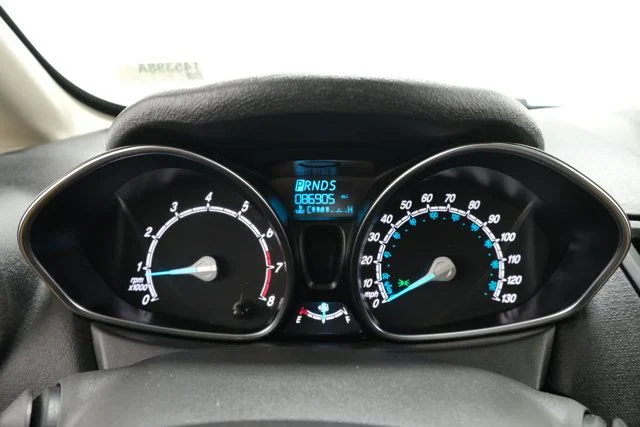 Used 2017 Gray Ford SE image 15