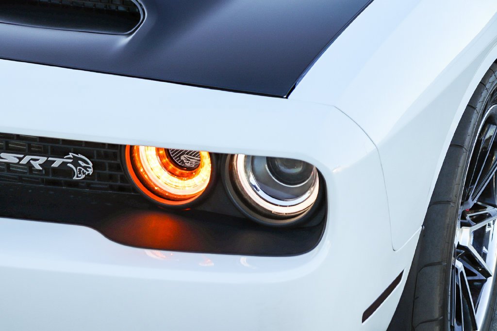 Used 2023 White Dodge SRT Hellcat Jailbreak image 5