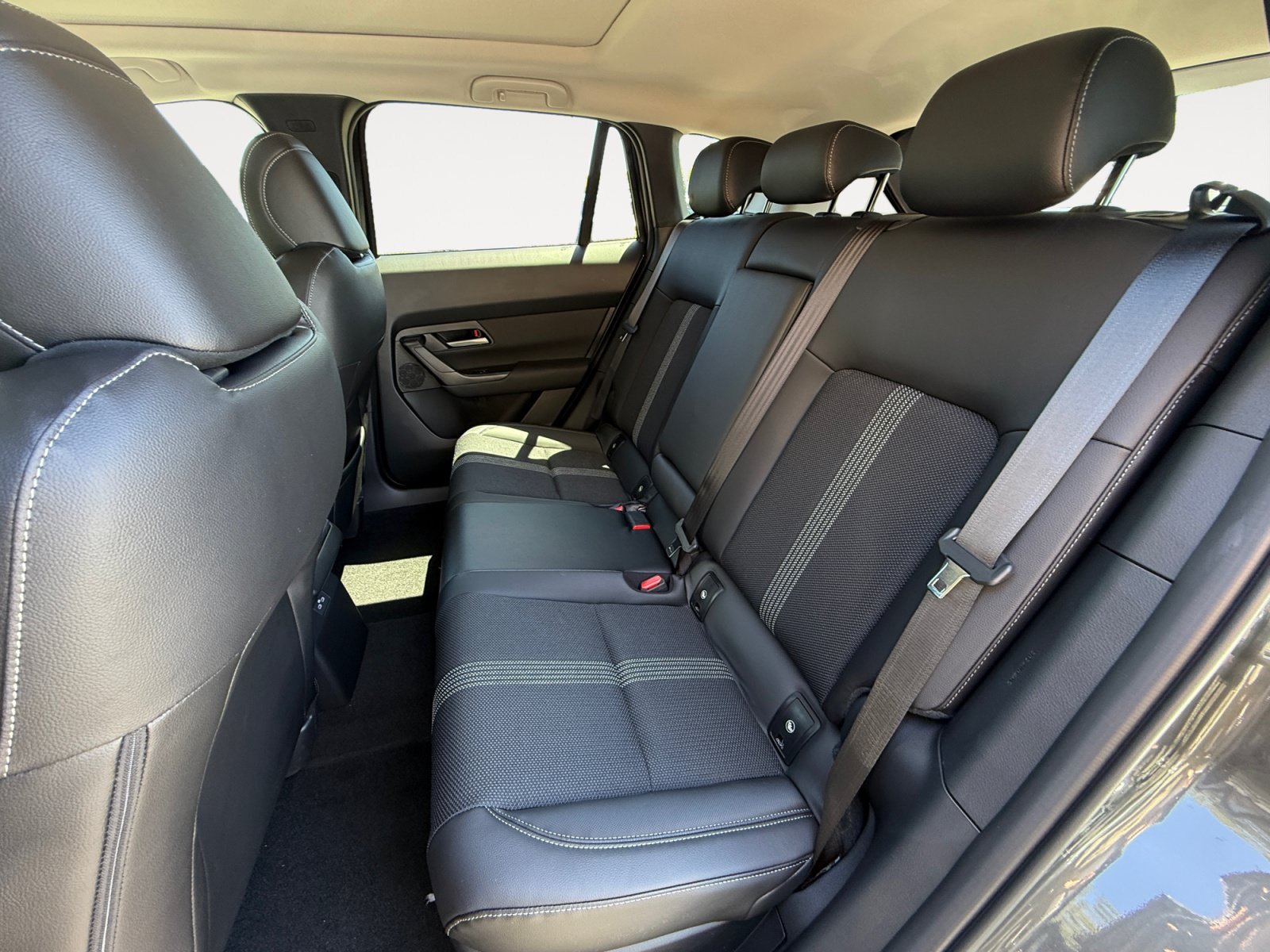 New 2026 Machine Gray Metallic Mazda Preferred image 15