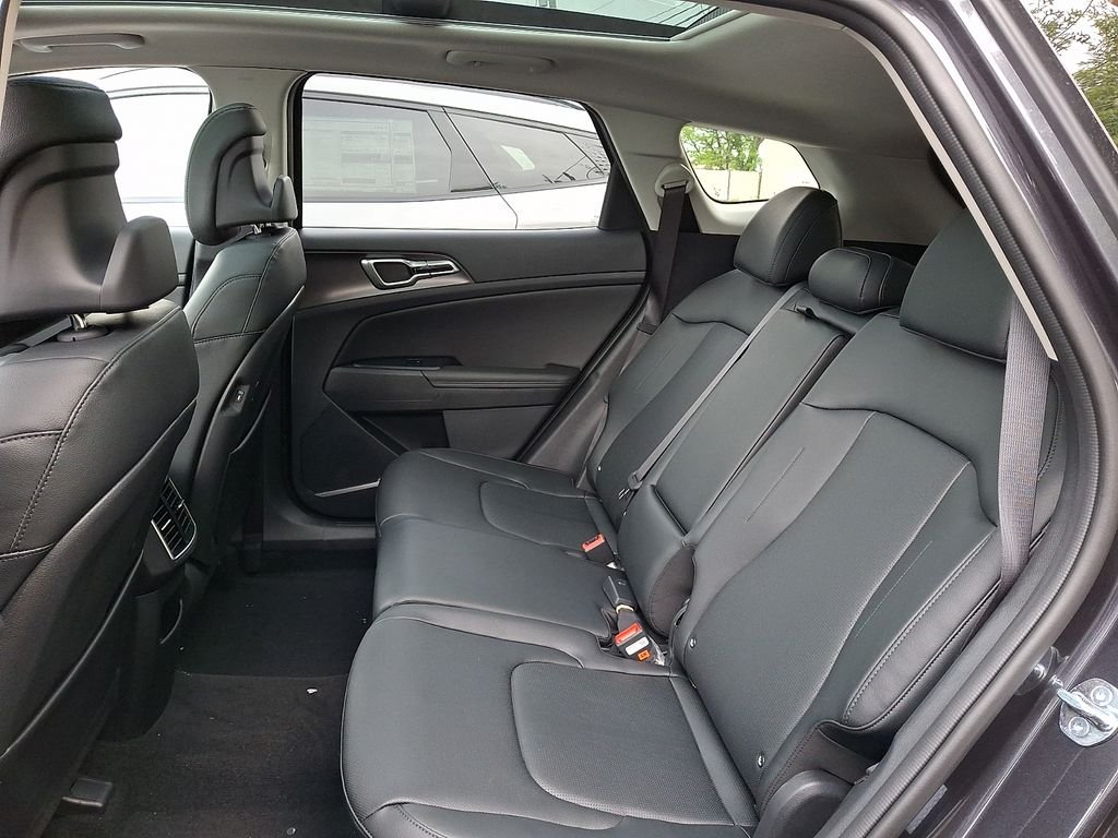 New 2026 Gray Kia EX image 5