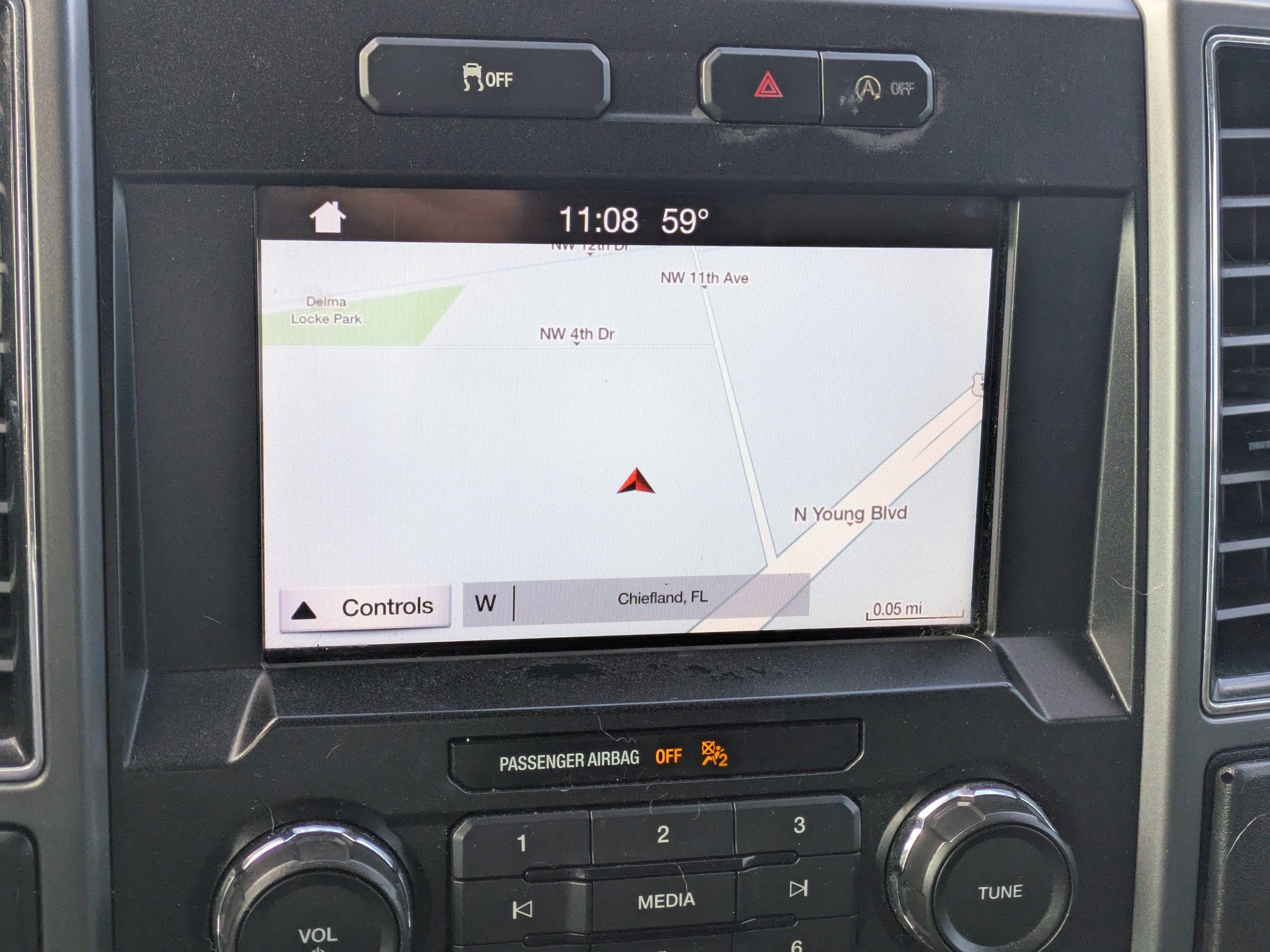 Used 2019 Blue Jeans Metallic Ford XLT image 21