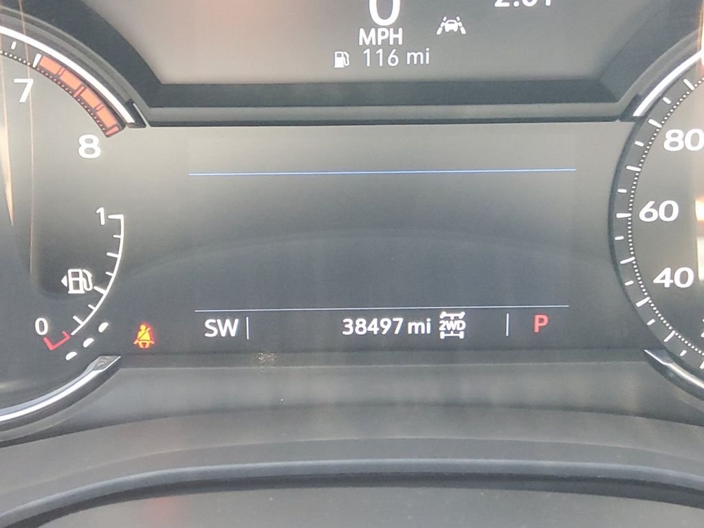 Used 2021 White Cadillac Sport image 10