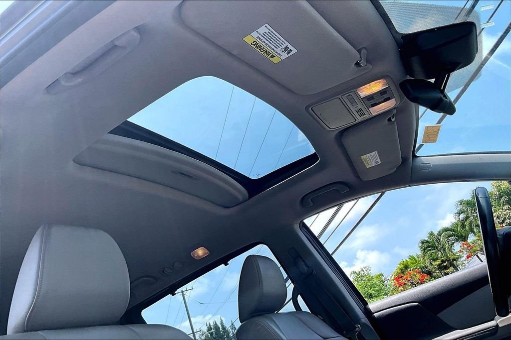 Used 2015 Gray Honda EX-L image 17