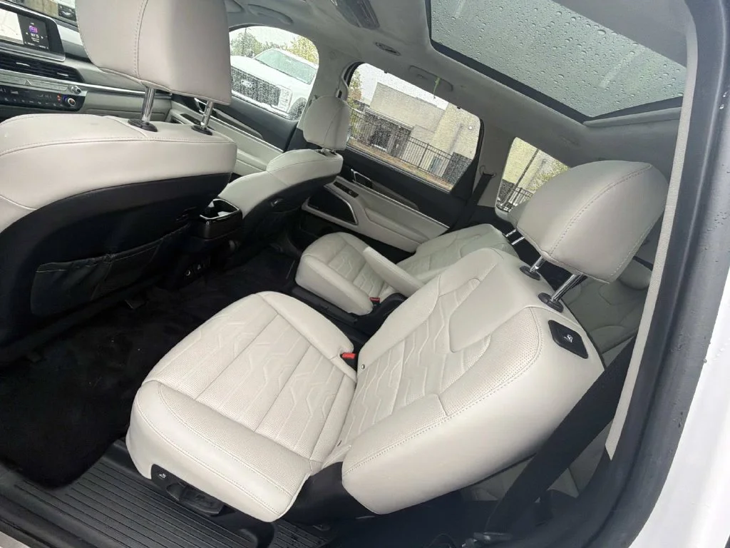 Used 2021 White Kia SX image 28
