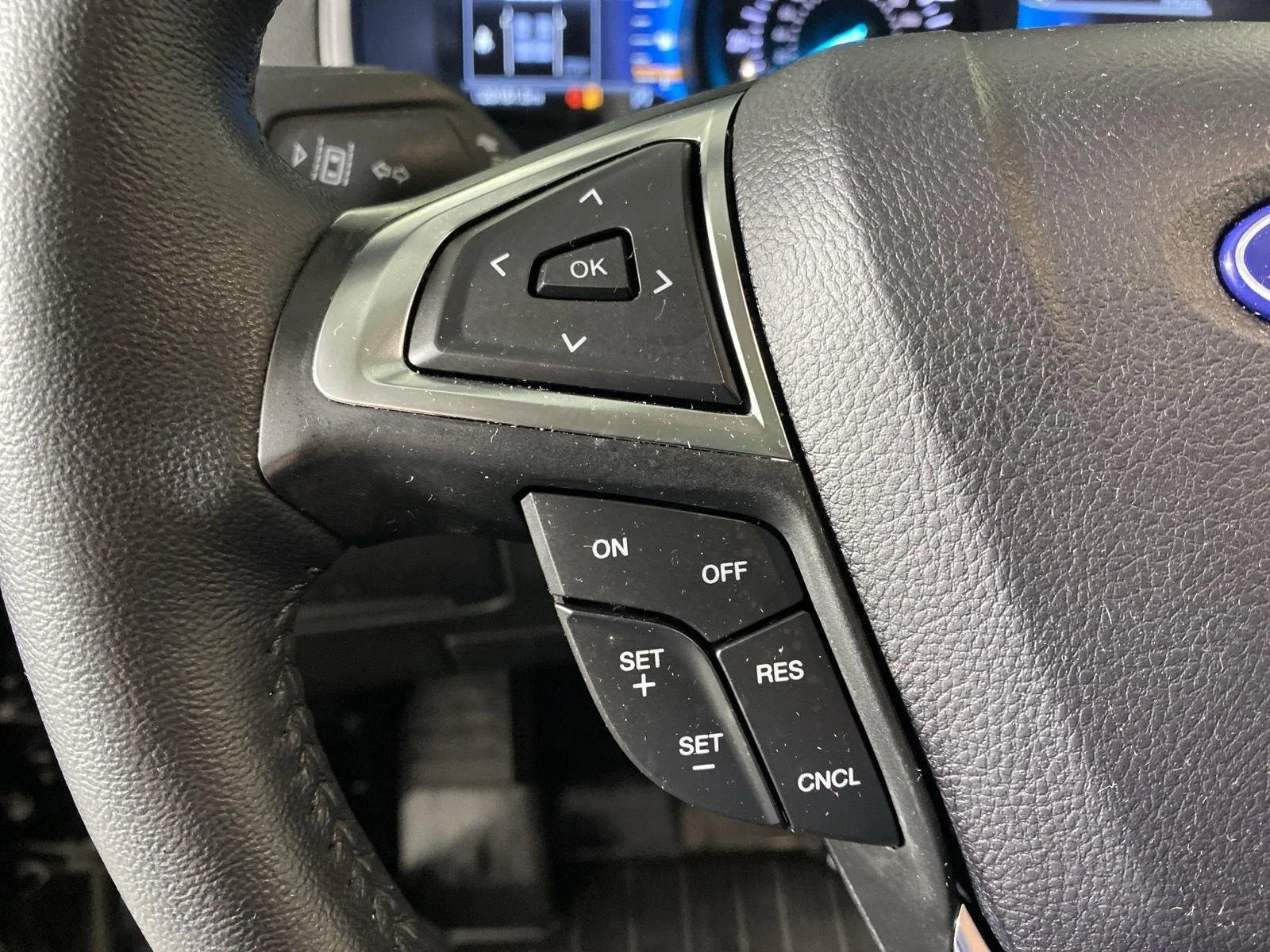 Used 2024 Agate Black Ford SEL image 15
